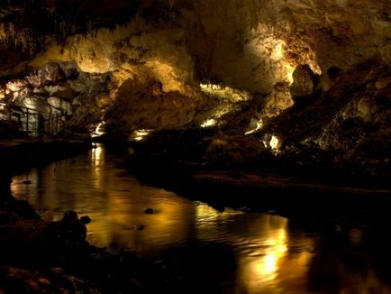 Публікація мамонтового печера (mammoth cave)