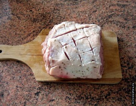 Рецепт свинини запеченої у фользі