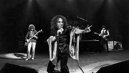 Ronnie James Dio pentru melodiile de pe fonogramă trebuie să plătească xerocopii de bani