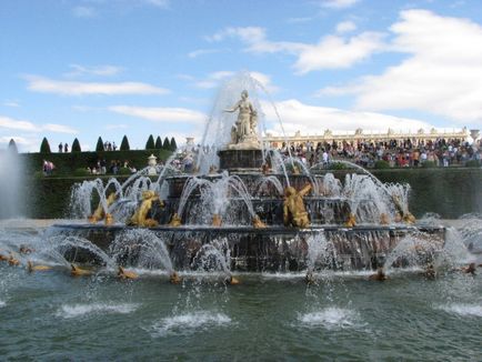 Grădinile și parcul din Versailles (grădini de versailles) Franța - portalul turistic - lumea este frumoasă!