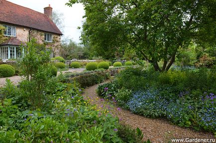 Rosemary alexander garden - ferma de nisip