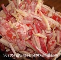 Salata de roșii proaspete cu brânză, cu ardei dulci, și bastoane de crab - populare despre sănătate
