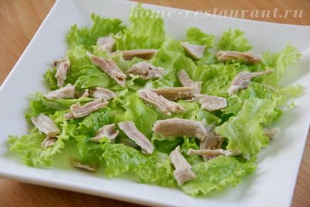 Salata cu carne de vită și legume fierte este într-adevăr vară, luminoasă și foarte gustoasă! Restaurantul de acasă