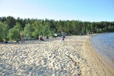 Cea mai nordică plajă a Rusiei - puteți face plajă, nu puteți înota din cauza frigului, o amendă de 500 de ruble