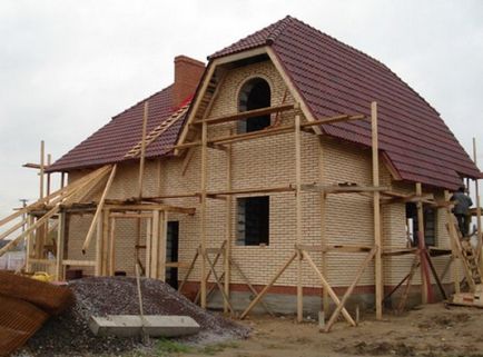 Будівництво будинків і бань в Гатчинському районі
