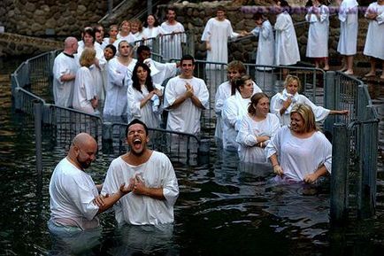 Apă apă în botez