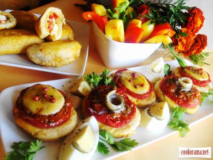 Tapas - hagyományos spanyol ételek (empanadilyas) Tapas - spanyol hagyományos ételek