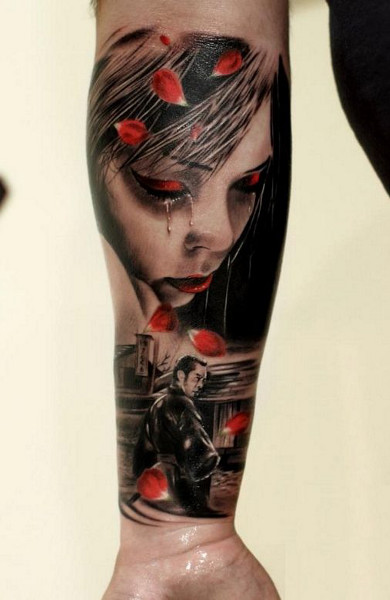 Tetoválás az alkar, a férfi és női tetoválás fotó