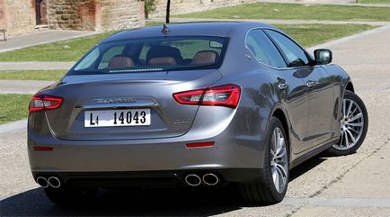 Încercați unitatea sportcar maserati ghibli, lexus gs 350 awd și jaguar xf