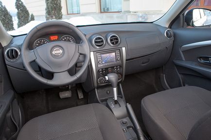 Testeaza noul tutoriale sedan nissan almera (video auto gratuit) Testați noul sedan nissan almera