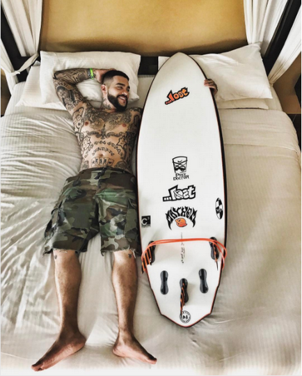 Timati și-a luat iubita la o vacanță mult-așteptată, zvonuri