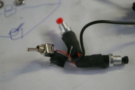 Cablu pentru controlul la distanță al camerei