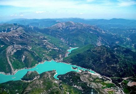 Вердонское ущелині (gorges du verdon), великий вердонскій каньйон (grand canyon du verdon), прованс,