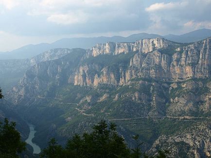 Вердонское ущелині (gorges du verdon), великий вердонскій каньйон (grand canyon du verdon), прованс,