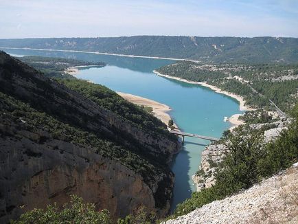 Вердонское ущелині (gorges du verdon), великий вердонскій каньйон (grand canyon du verdon), прованс,