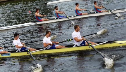 Види веслування на гладкій воді