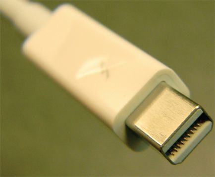 Все, що вам потрібно знати про thunderbolt