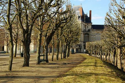 Castle és az erdő a fontainebleau - hogyan lehet eljutni csak Párizs, Franciaország
