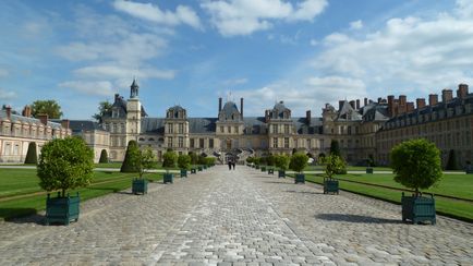 Castle és az erdő a fontainebleau - hogyan lehet eljutni csak Párizs, Franciaország