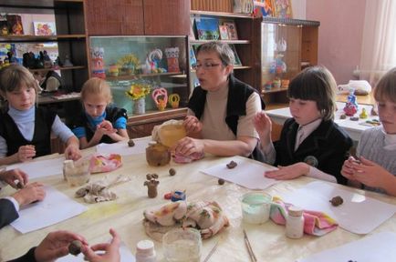 Clase în grupul de zile extins pentru școala primară