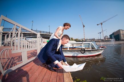 7 Poduri - tradiția nunții, fotografia noilor soți cu prietenii, descrierea mirelui