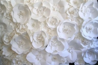 Fehér virág papírból saját kezűleg