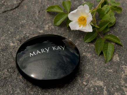 Благодійні рум'яна «щедре серце» від mary kay, - красивіше кожен день!