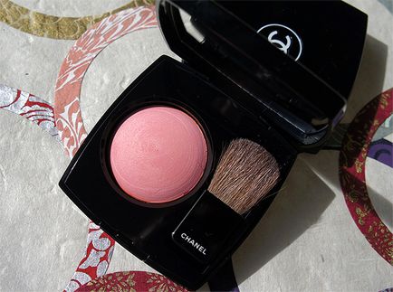 Blondycandy blog rouge Chanel Sakura 87 joues Contraste