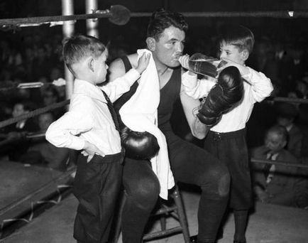 Boxer James Braddock biografie, poza