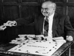 Чарлз Дароу (1889-1967) - изобретател, основател и първи продавач "Монопол" настолна  игра