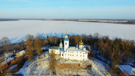 Череменецкій Іоанно-богословський чоловічий монастир - паломницька служба гатчинской єпархії