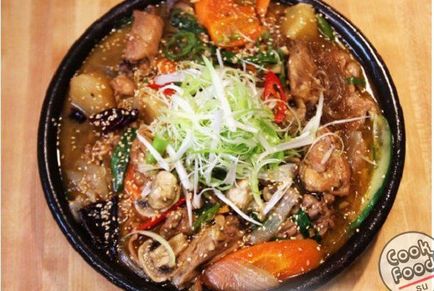 Dakzhim (csirke zöldséges koreai), a recept egy fotót