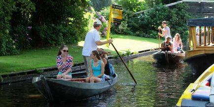 Селото Giethoorn Холандия без пътища, как да се получи, къде да отседнете