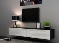 Hosszú asztal alatt a TV (hosszú) Hosszú Háztartási TV