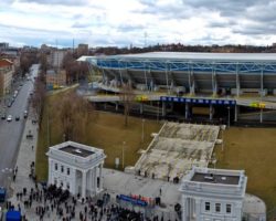 Arena Dnepr, stadioane de fotbal