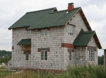 Casa de beton spumă - pro și contra, casa de țară, cabana, școala de reparații