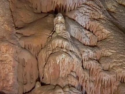 Emine-Bair-Khosar (Mammoth Cave) - egy kincslelet Crimea (Emine Bair hosar) Emine-Bair-Khosar (Mammoth Cave) - egy kincslelet Krím