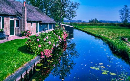 Giethoorn (Giethoorn) - a falu nincs utak Hollandiában, hogyan lehet eljutni fotók, ahol maradni