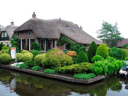 Гітхорн (giethoorn) - село без доріг в Нідерландах як дістатися, фото, де зупинитися