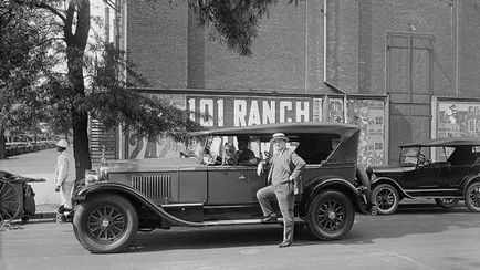 Istoria mașinilor de cult pentru americani cadillac (32 fotografii) - trinitate