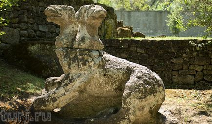 Italia parcul sakro bosco din bomarzo - o grădină de monștri, o grădină de comori