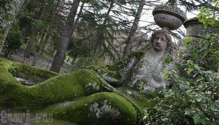 Італія парк сакро боско в Бомарцо - сад чудовиськ, сад скарбів