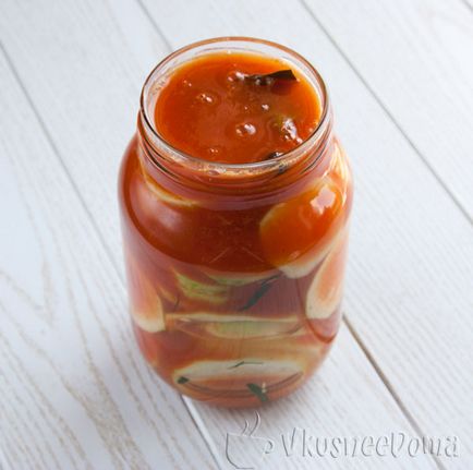 Кабачки консервовані в томатному соку рецепт з фото