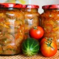Zucchini în tomate pentru rețete de iarnă gătit conservă cu usturoi