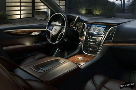 Cadillac Escalade 2015-ben (fotó lent) hamarosan elérhető lesz, felüljárók és terepjárók