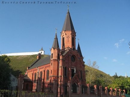 Як би ви описали своє рідне місто трьома рядками, красиво (див нижче)