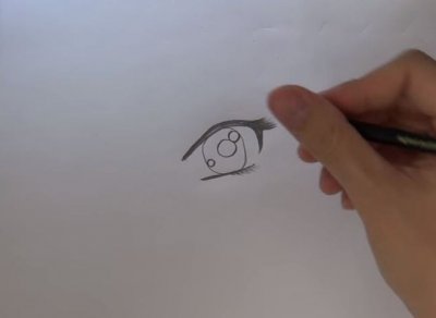 Hogyan kell felhívni anime szem ceruza szakaszos képek és rajzok az asztalra ingyen