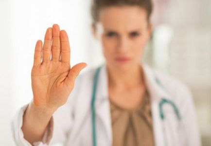 Cum să faceți o întoarcere cu eczeme pe mâini