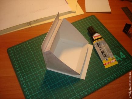 Як зробити будиночок з паперу та дах