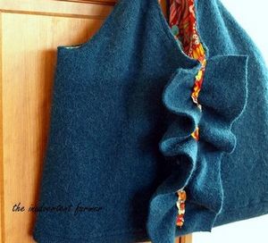 Cum sa faci o geanta de la un pulover vechi, la moda acasa
